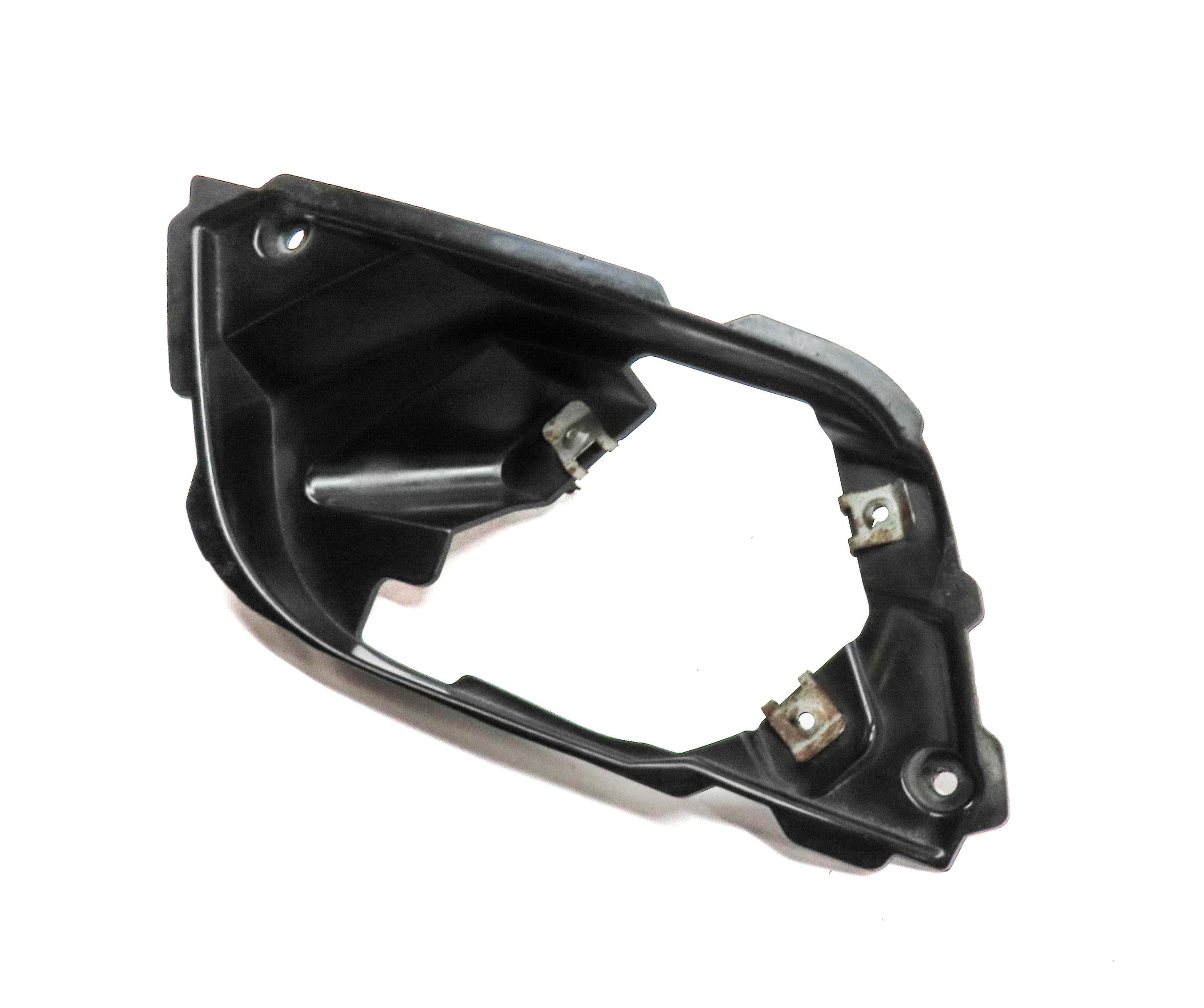 09 MERCEDES ML320 W164 FRONT RIGHT PASSENGER LOWER FOG LIGHT LAMP MOUNT BRACKET — exact item pictured